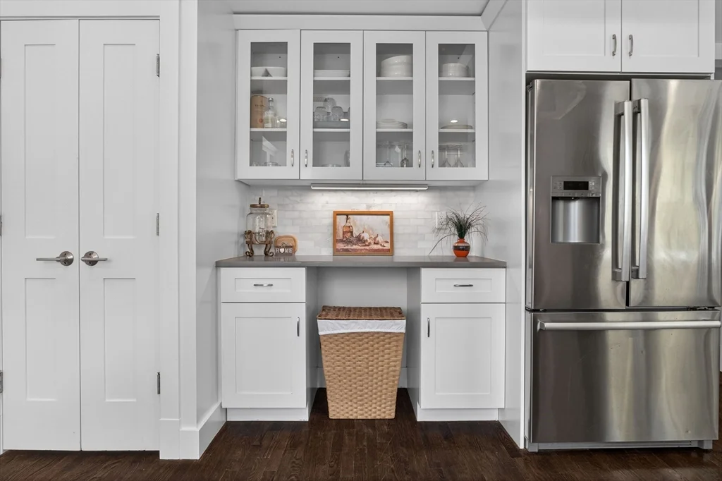 2 bed, 2 bath apartment for rent at 319 Forest Hills St Unit 2, Jamaica Plain — photo 13 of 34