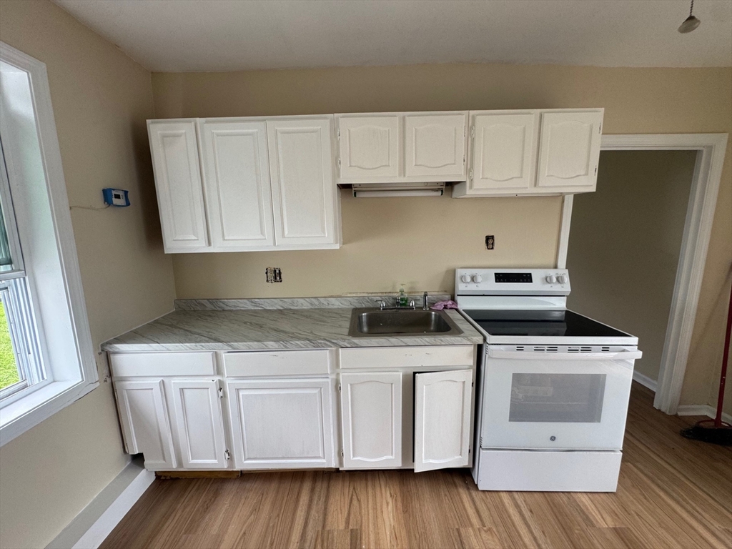 1 bed, 1 bath apartment for rent at 319 Main St Unit Rear, Douglas — photo 1 of 10