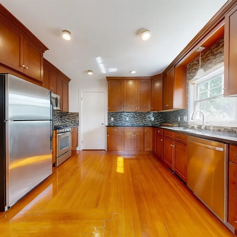 2 bed, 1 bath apartment for rent at 319 School St Unit 2, Watertown — photo 2 of 16