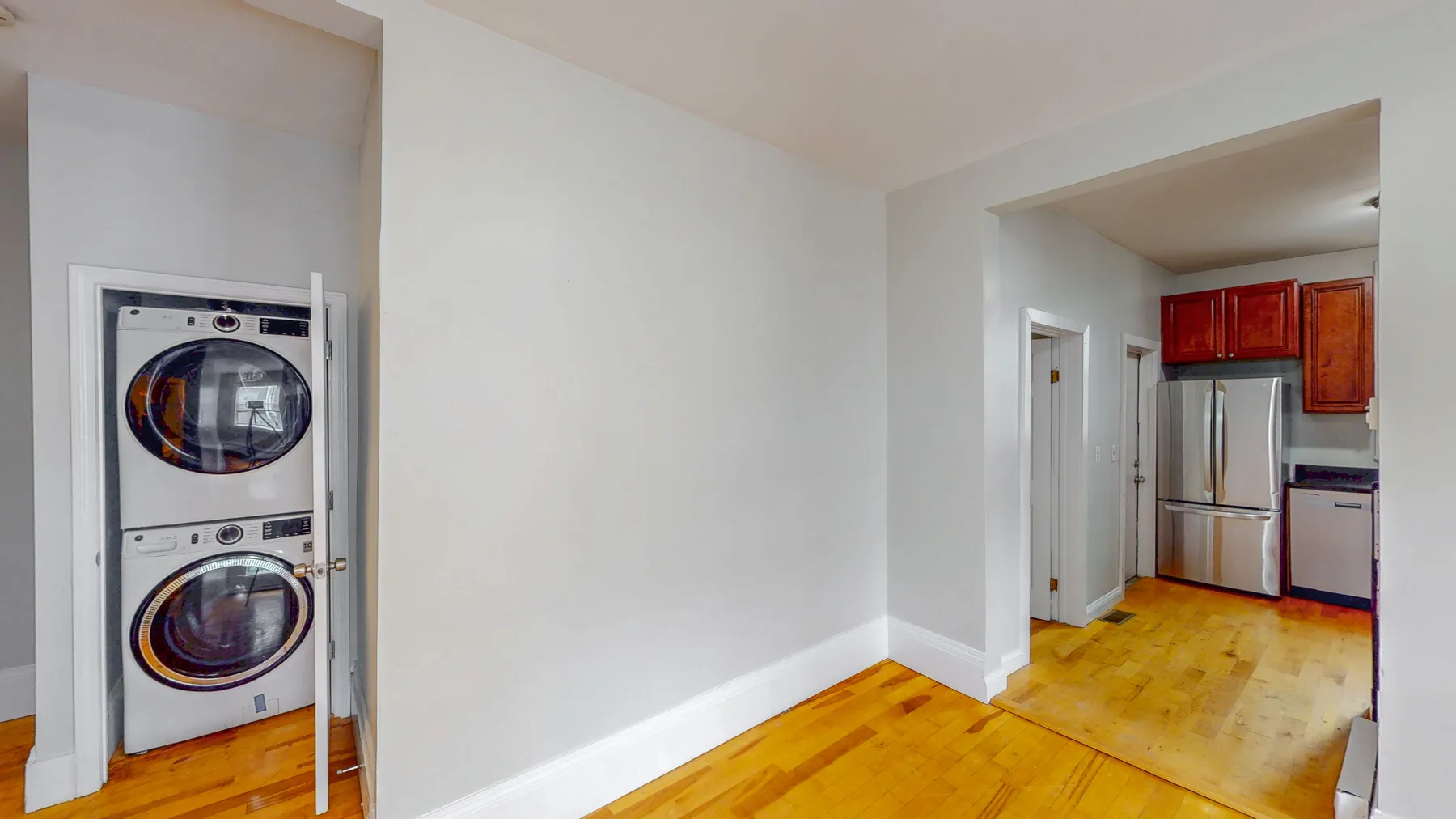4 bed, 2 bath apartment for rent at 319 West Fourth St Unit 1, South Boston — photo 4 of 33