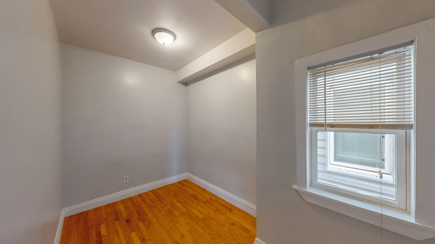 4 bed, 2 bath apartment for rent at 319 West Fourth St Unit 1, South Boston — photo 9 of 33