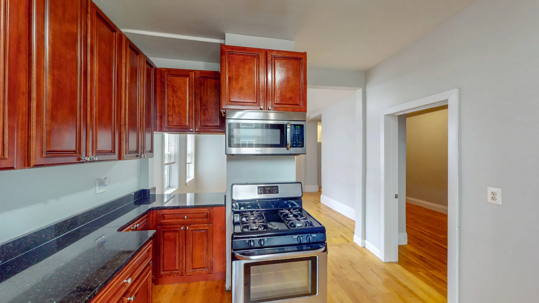 4 bed, 2 bath apartment for rent at 319 West Fourth St Unit 1, South Boston — photo 7 of 33