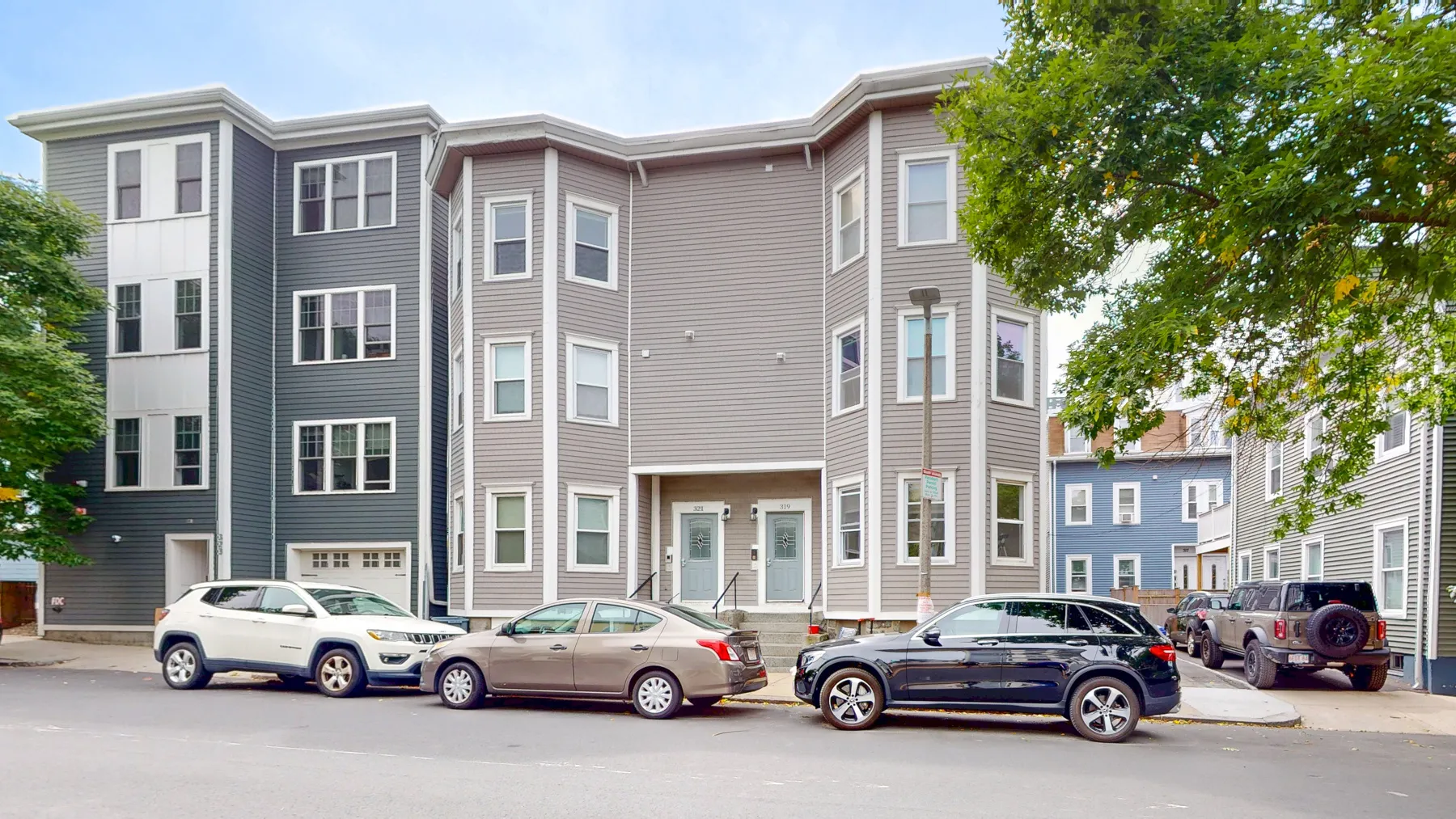 4 bed, 2 bath apartment for rent at 319 West Fourth St Unit 1, South Boston