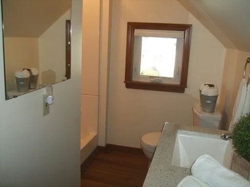1 bed, 1 bath apartment for rent at 32-34 Moore Ave Unit 2, Franklin — photo 12 of 19