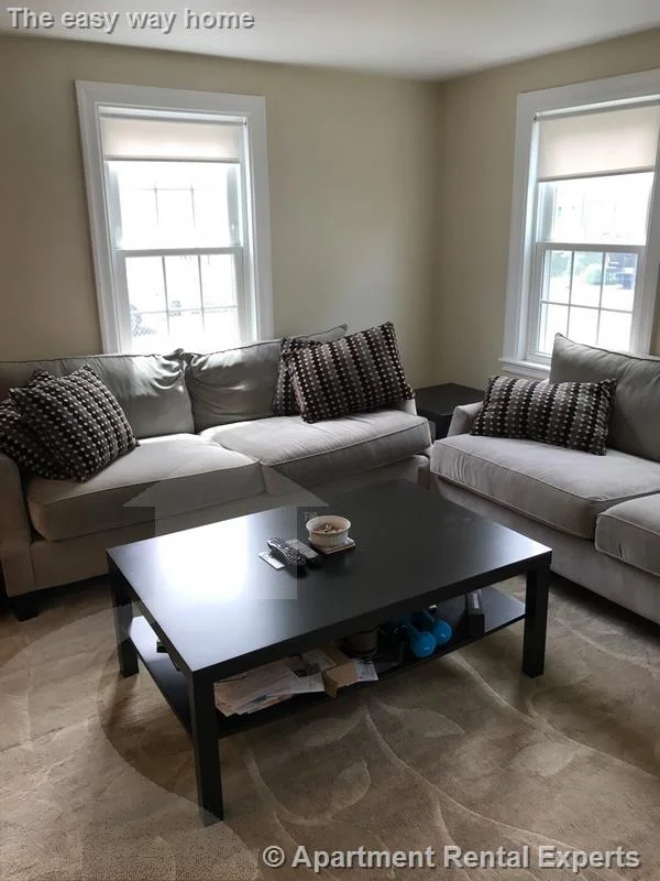 2 bed, 1 bath apartment for rent at 32.5 Linden Ave Unit 1, Porter Square — photo 5 of 8