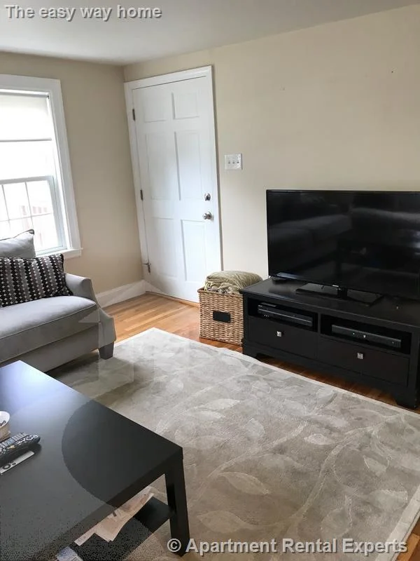 2 bed, 1 bath apartment for rent at 32.5 Linden Ave Unit 1, Porter Square — photo 8 of 8