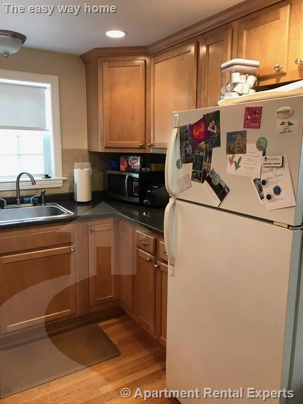 2 bed, 1 bath apartment for rent at 32.5 Linden Ave Unit 1, Porter Square — photo 2 of 8