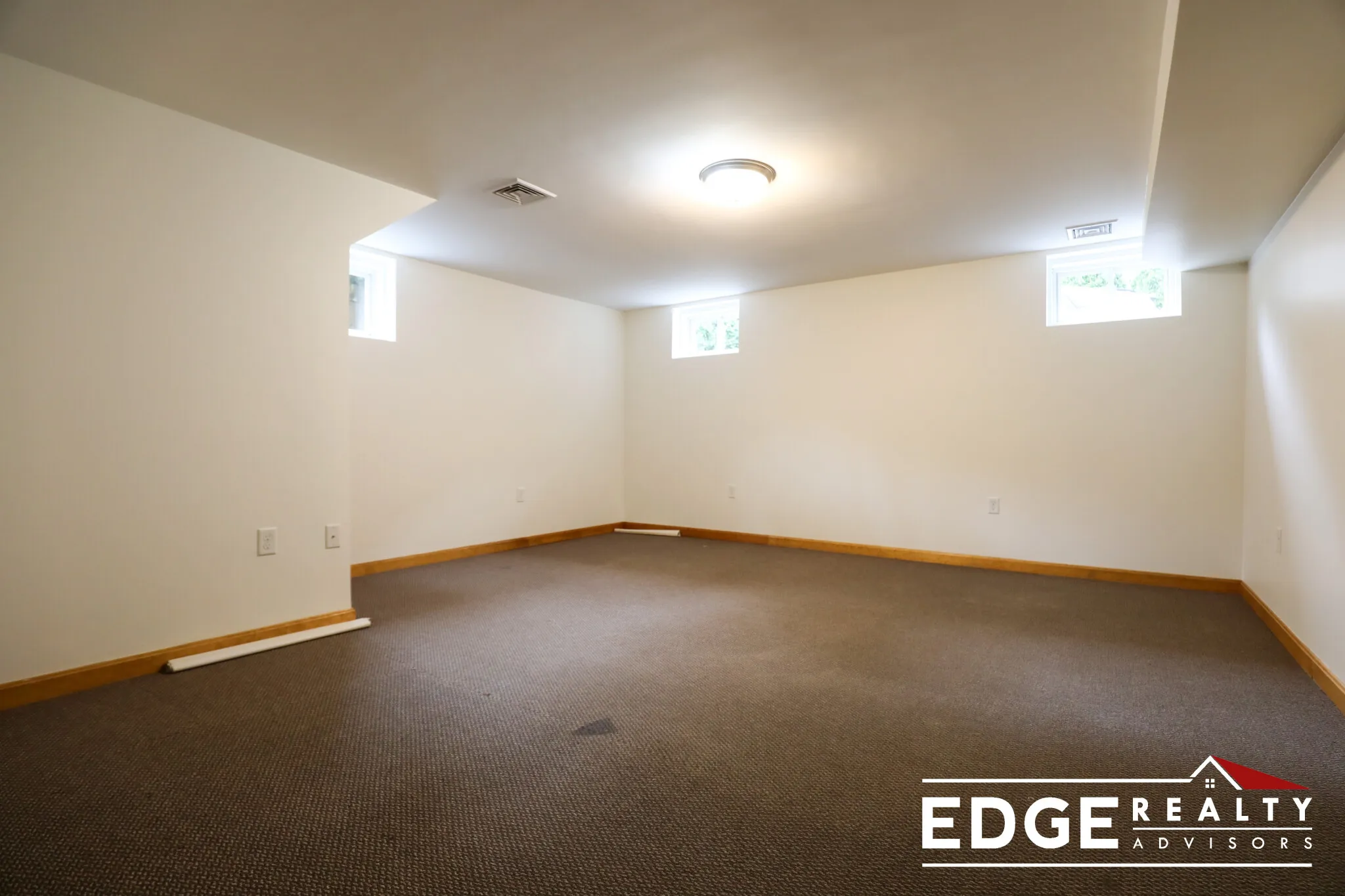 3 bed, 1 bath apartment for rent at 32 Arden St Unit 1, Allston — photo 5 of 9