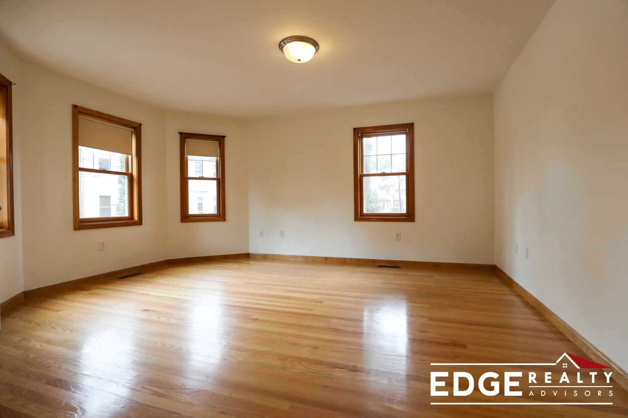 3 bed, 1 bath apartment for rent at 32 Arden St Unit 1, Allston — photo 3 of 9