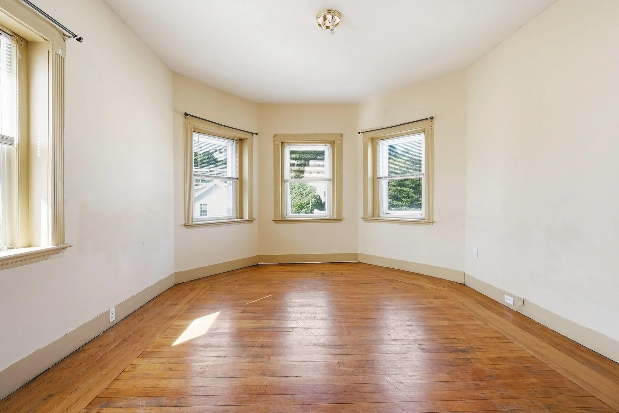 3 bed, 1 bath apartment for rent at 32 Ashley St Unit 3, East Boston — photo 9 of 33