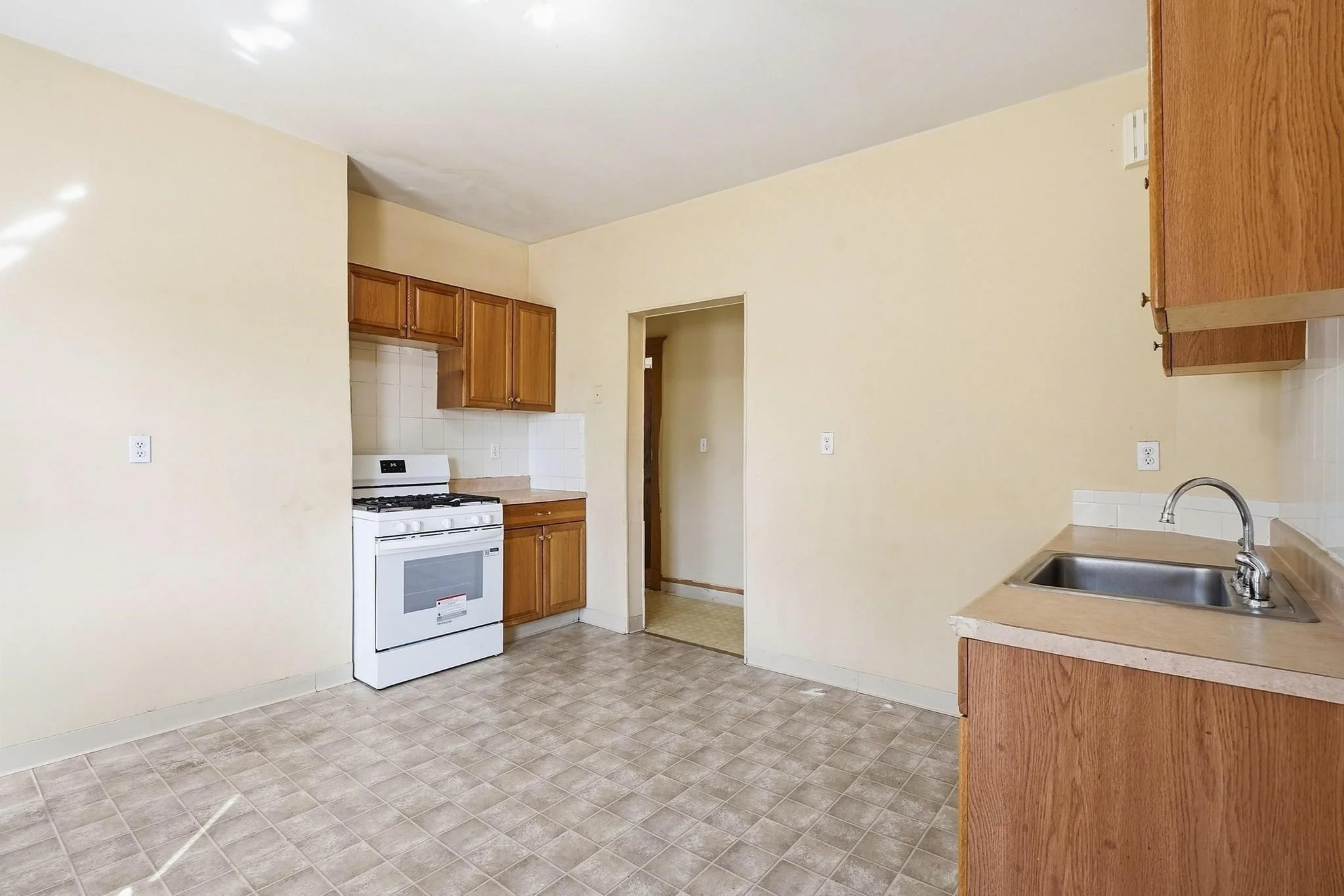 3 bed, 1 bath apartment for rent at 32 Ashley St Unit 3, East Boston — photo 19 of 33