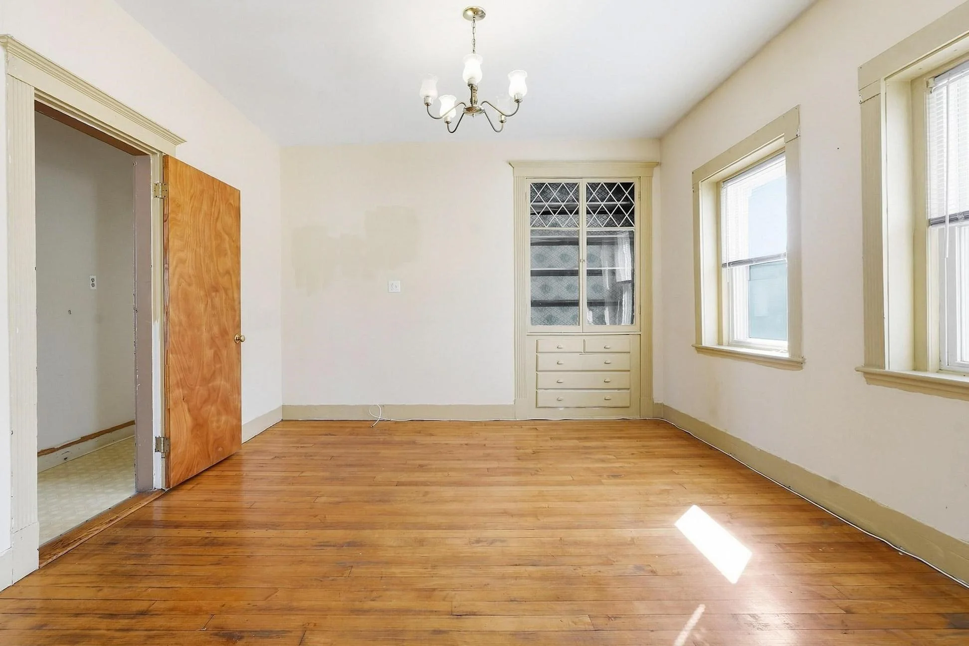 3 bed, 1 bath apartment for rent at 32 Ashley St Unit 3, East Boston — photo 23 of 33