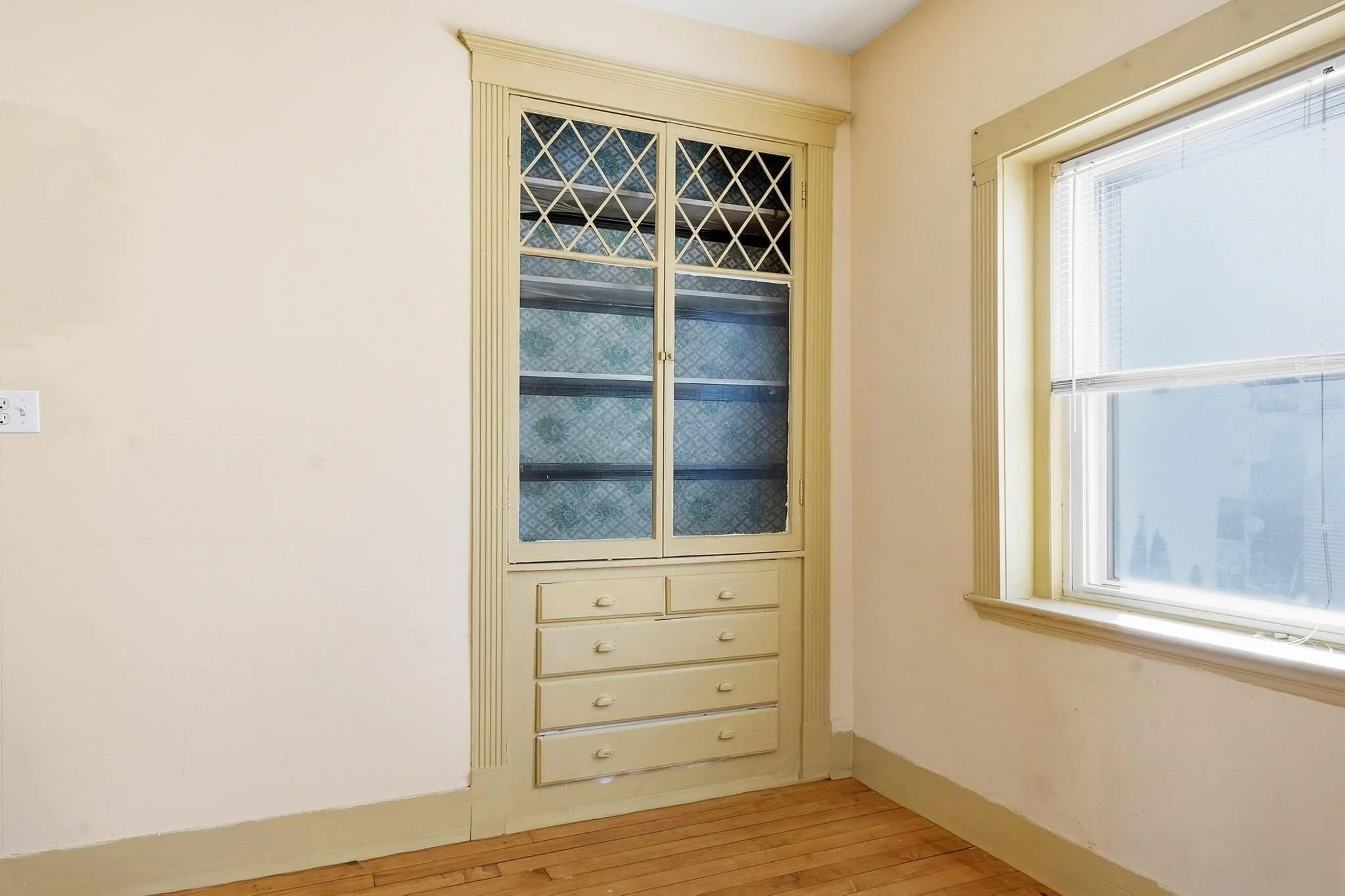 3 bed, 1 bath apartment for rent at 32 Ashley St Unit 3, East Boston — photo 24 of 33