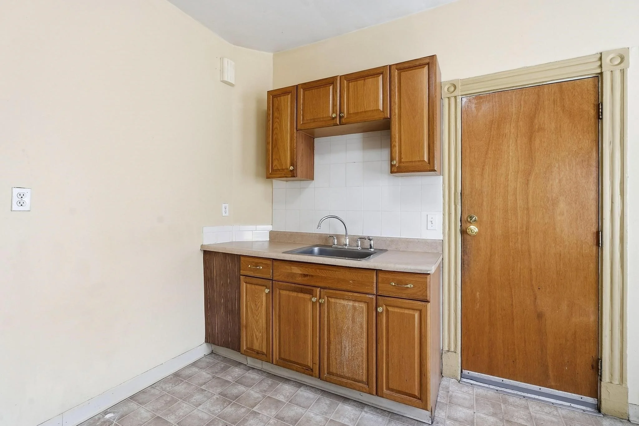 3 bed, 1 bath apartment for rent at 32 Ashley St Unit 3, East Boston — photo 20 of 33
