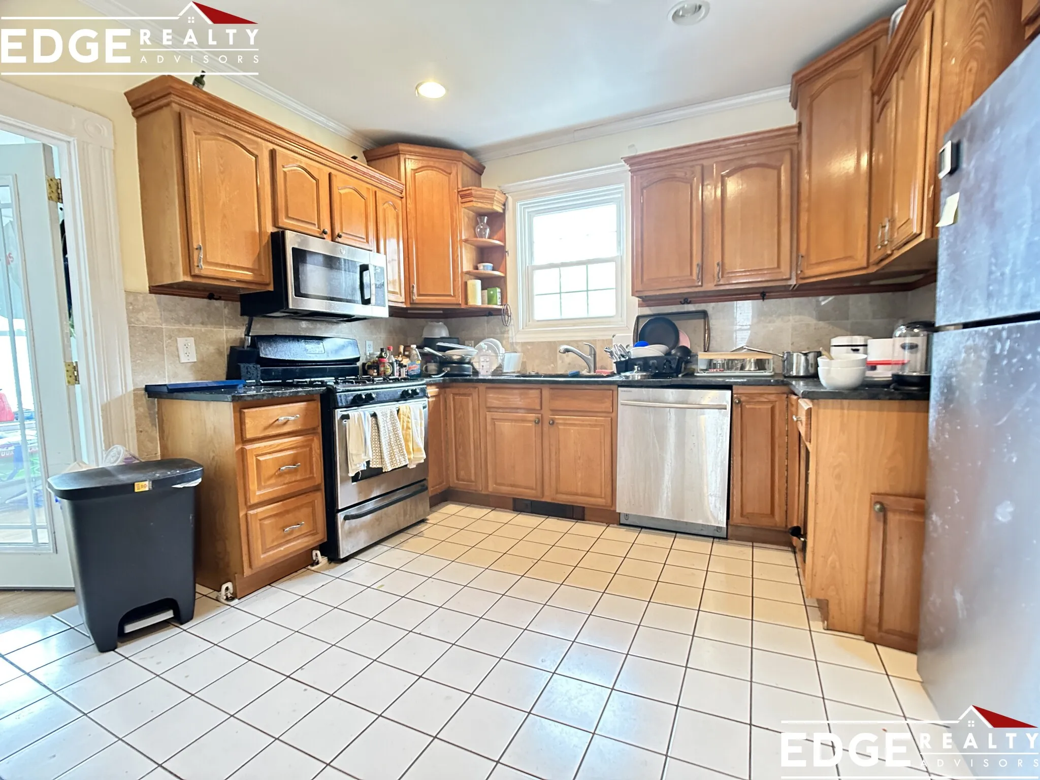 5 bed, 2 bath apartment for rent at 32 Bayard St Unit 1, Allston