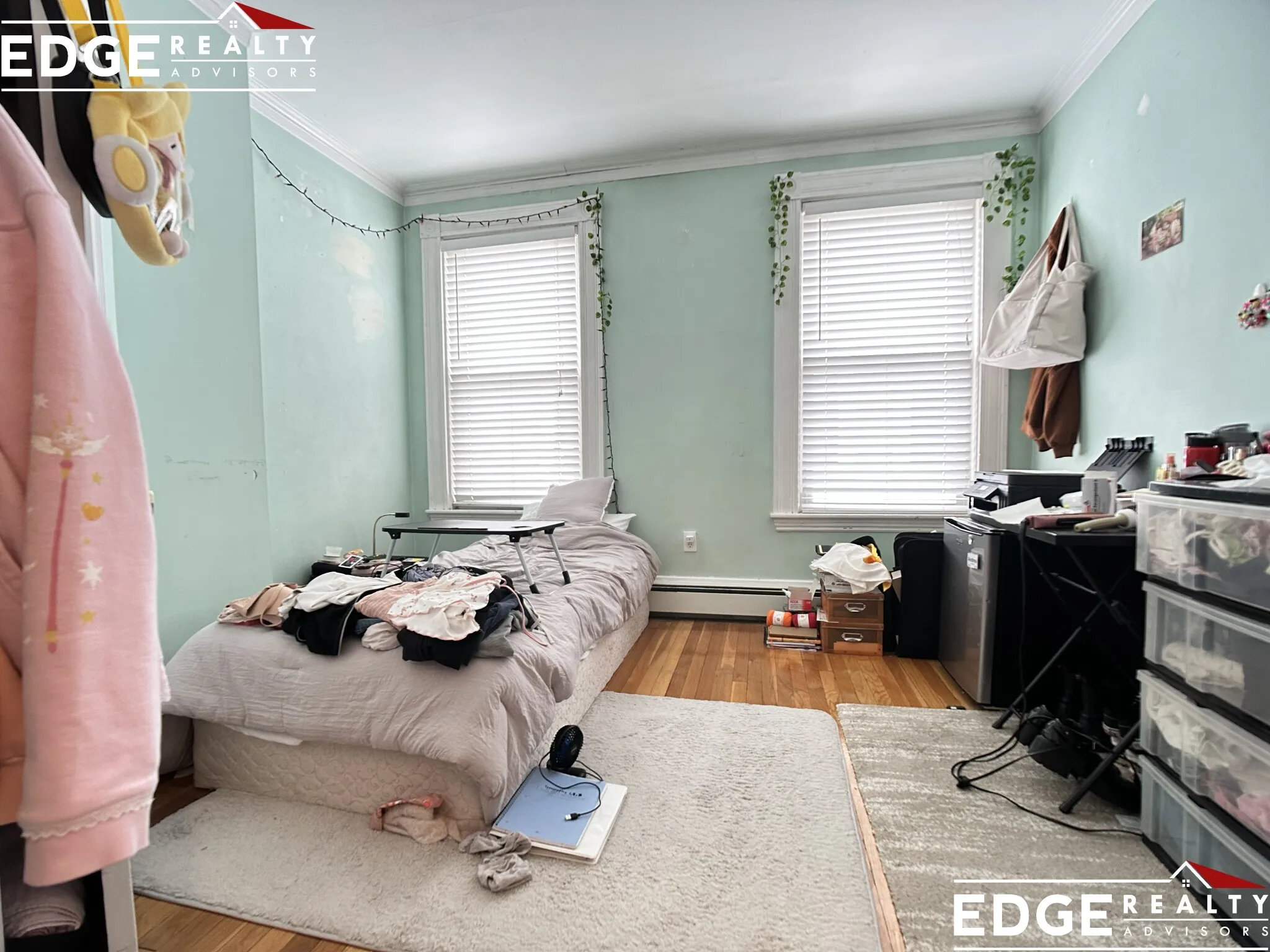 5 bed, 2 bath apartment for rent at 32 Bayard St Unit 1, Allston — photo 7 of 11