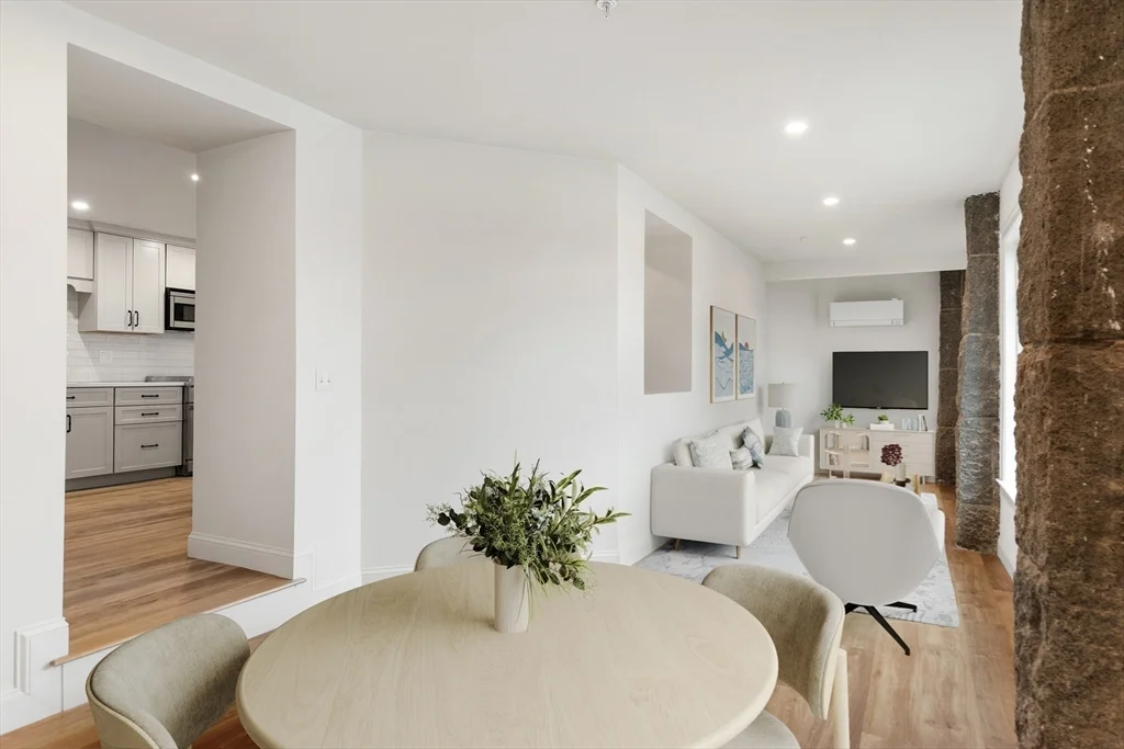 2 bed, 1 bath apartment for rent at 32 Beacon St Unit 4, Gloucester — photo 17 of 30