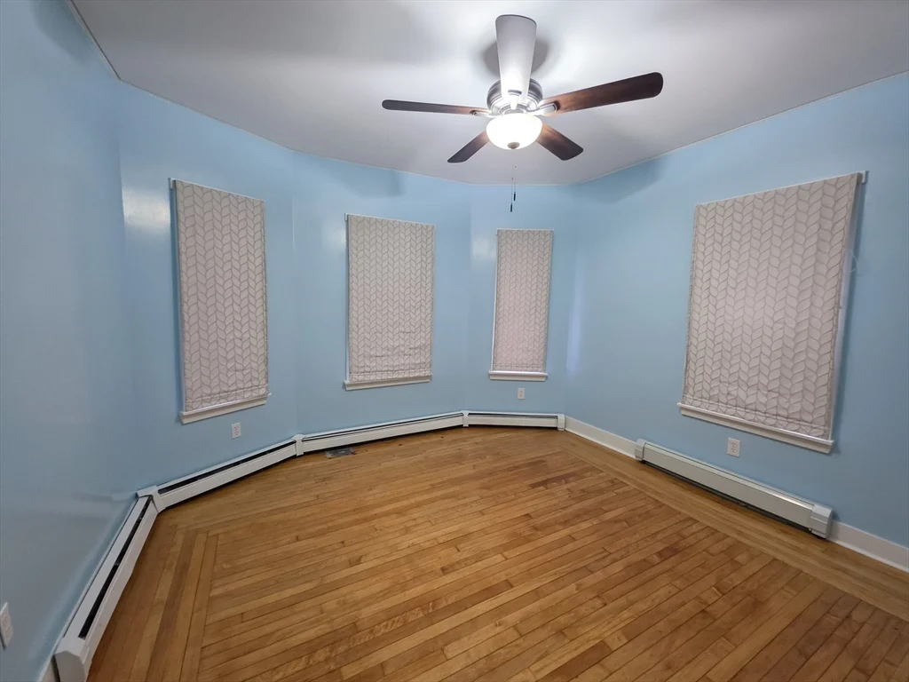2 bed, 1 bath apartment for rent at 32 Bellevue St Unit A, Lowell — photo 3 of 18