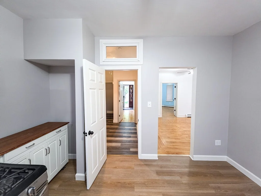 2 bed, 1 bath apartment for rent at 32 Bellevue St Unit A, Lowell — photo 16 of 18