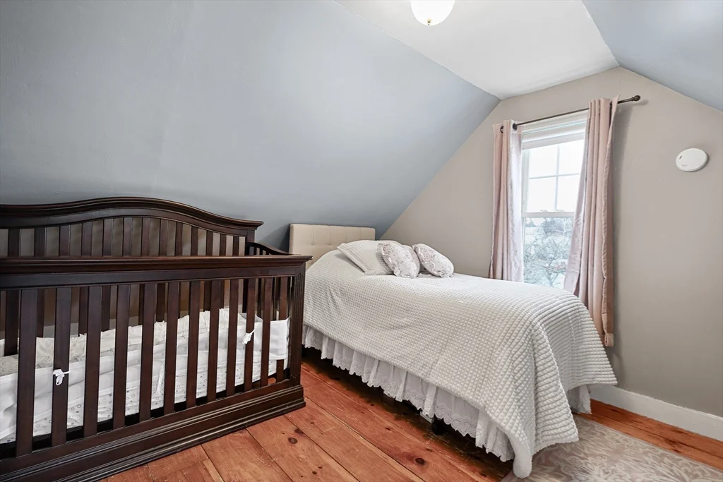 3 bed, 1 bath apartment for rent at 32 Beloit Rd, The Manor — photo 16 of 24