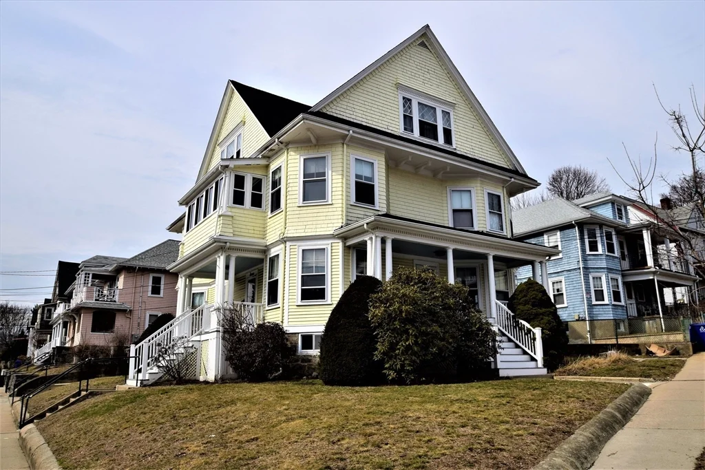 4 bed, 2 bath apartment for rent at 32 Bigelow St Unit 1, Boston — photo 30 of 31
