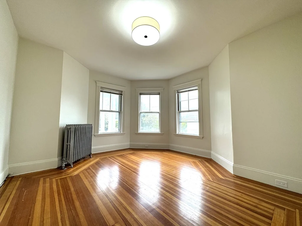 4 bed, 2 bath apartment for rent at 32 Bigelow St Unit 1, Boston — photo 9 of 31