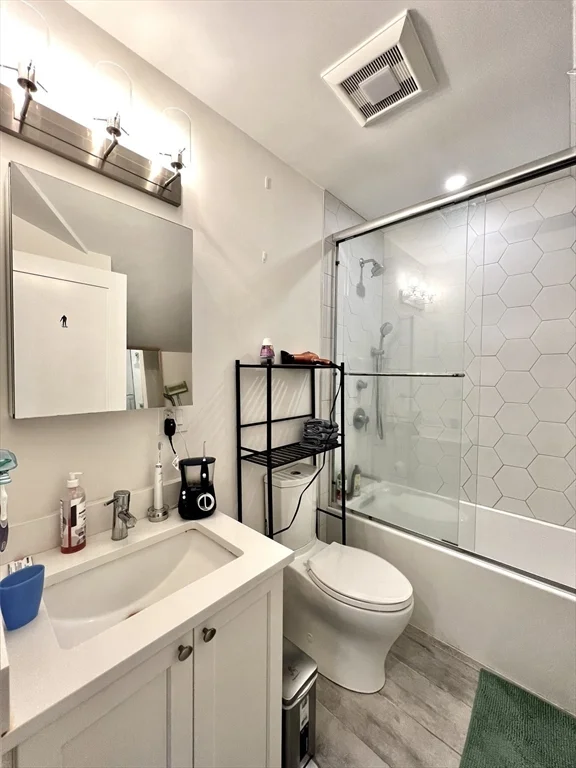 2 bed, 1 bath apartment for rent at 32 Blaine St Unit 3, Allston — photo 5 of 6