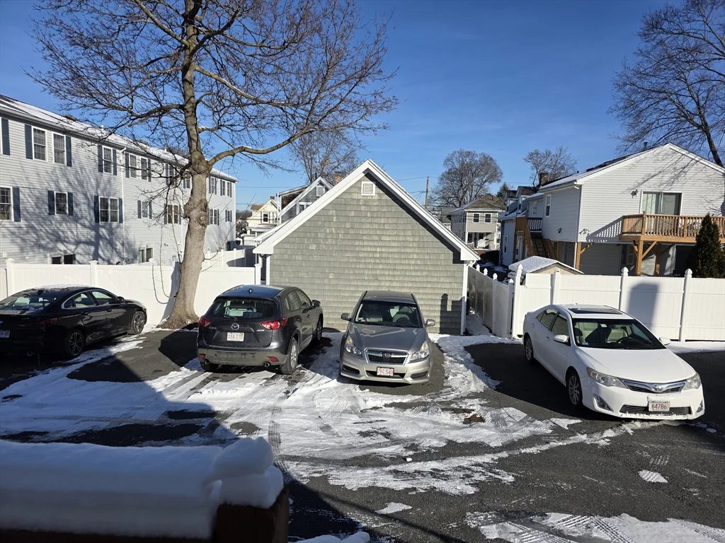 1 bed, 1 bath apartment for rent at 32 Brown Unit 1, Waltham — photo 2 of 7
