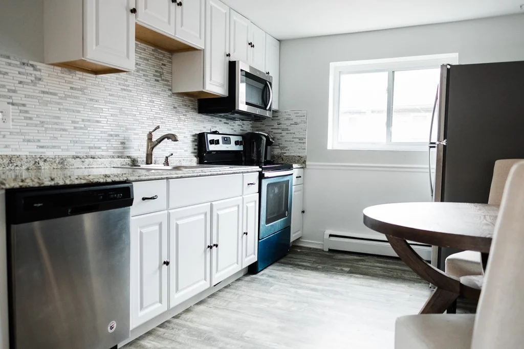2 bed, 1 bath apartment for rent at 32 Bryon Unit 3, Newton — photo 4 of 20