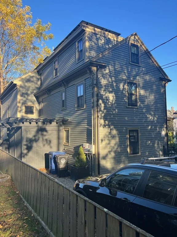 2 bed, 2 bath apartment for rent at 32 Buffum St Unit 1, Salem — photo 2 of 19
