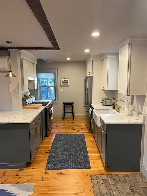 2 bed, 2 bath apartment for rent at 32 Buffum St Unit 1, Salem — photo 5 of 19