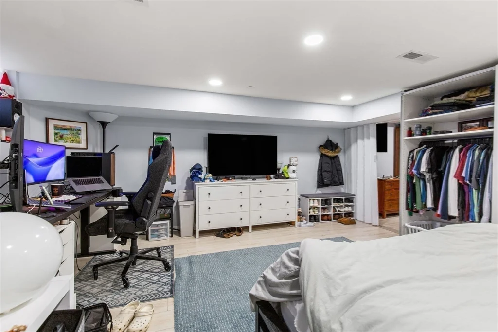 3 bed, 2 bath apartment for rent at 32 Cameron Ave Unit 32, Teele Square — photo 28 of 32
