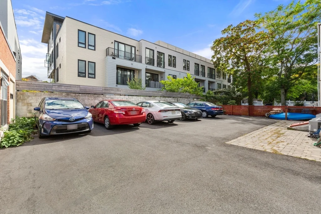 3 bed, 2 bath apartment for rent at 32 Cameron Ave Unit 32, Teele Square — photo 32 of 32