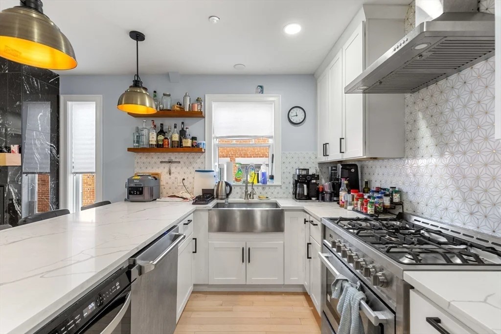 3 bed, 2 bath apartment for rent at 32 Cameron Ave Unit 32, Teele Square — photo 8 of 32