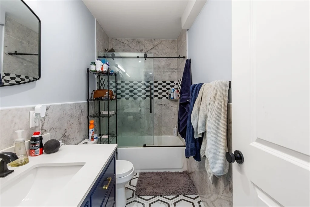 3 bed, 2 bath apartment for rent at 32 Cameron Ave Unit 32, Teele Square — photo 14 of 32