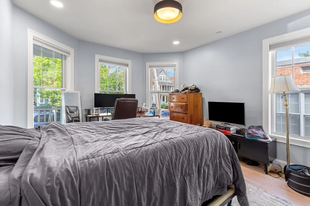 3 bed, 2 bath apartment for rent at 32 Cameron Ave Unit 32, Teele Square — photo 9 of 32