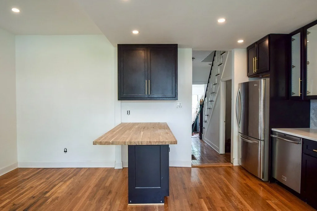 3 bed, 2 bath apartment for rent at 32 Cedar St Unit Right, Mattapan — photo 3 of 11