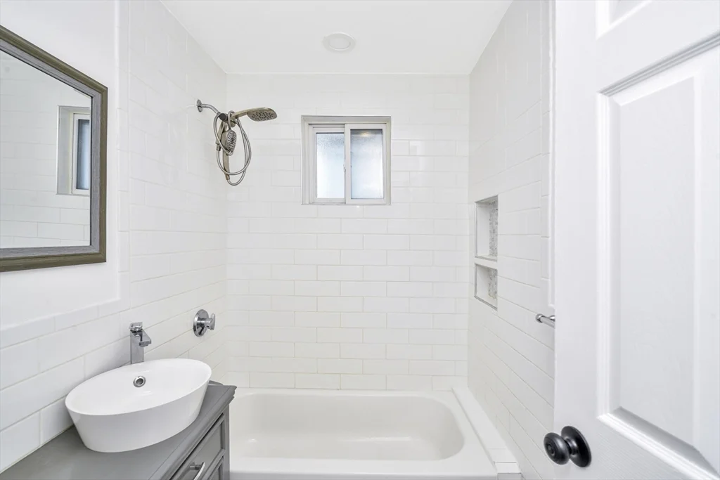 3 bed, 1 bath apartment for rent at 32 Cedrus Ave Unit 1, Roslindale — photo 20 of 21