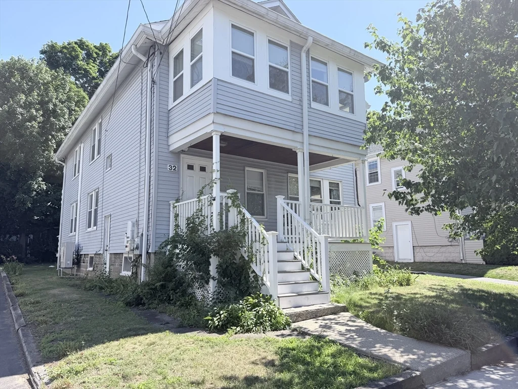 2 bed, 1 bath apartment for rent at 32 Century St Unit 1, West Medford