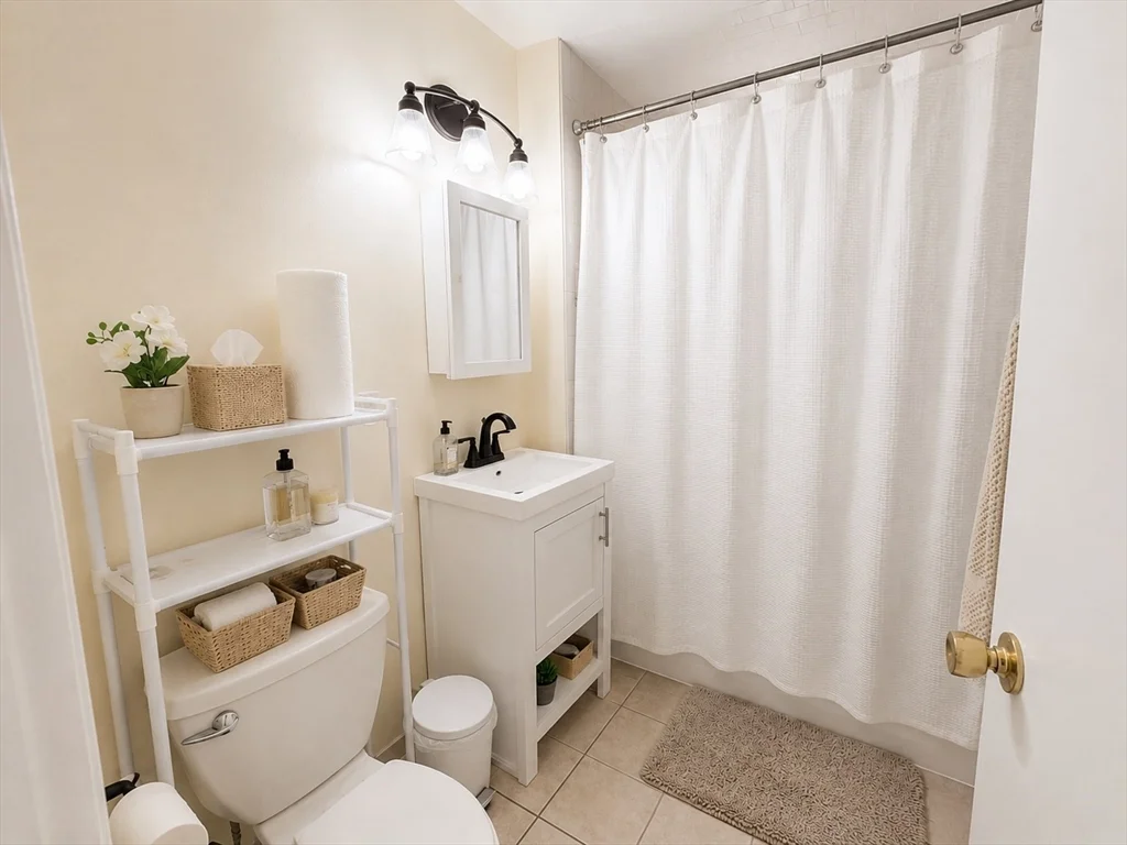 2 bed, 1 bath apartment for rent at 32 Century St Unit 1, West Medford — photo 13 of 17