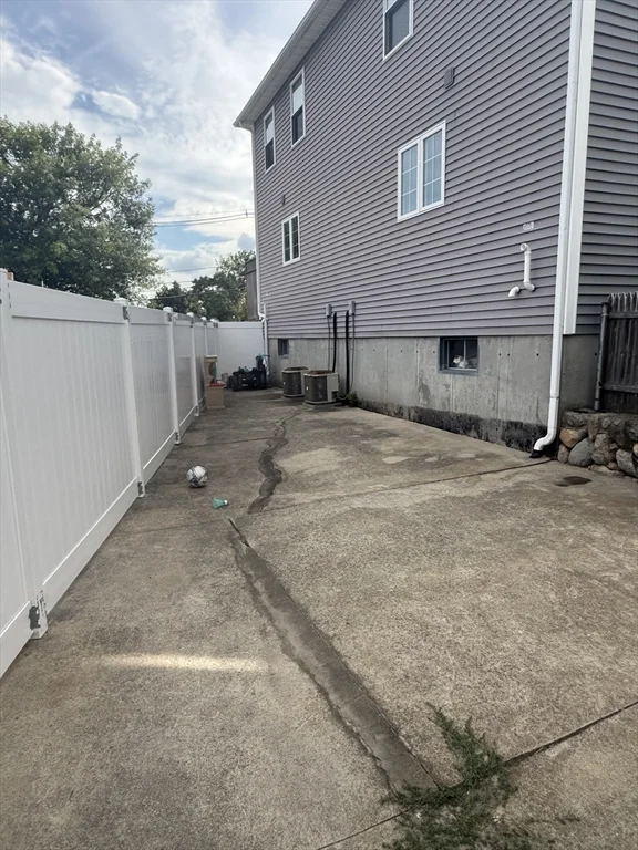 2 bed, 1 bath apartment for rent at 32 Chestnut Unit 1, Peabody — photo 11 of 11