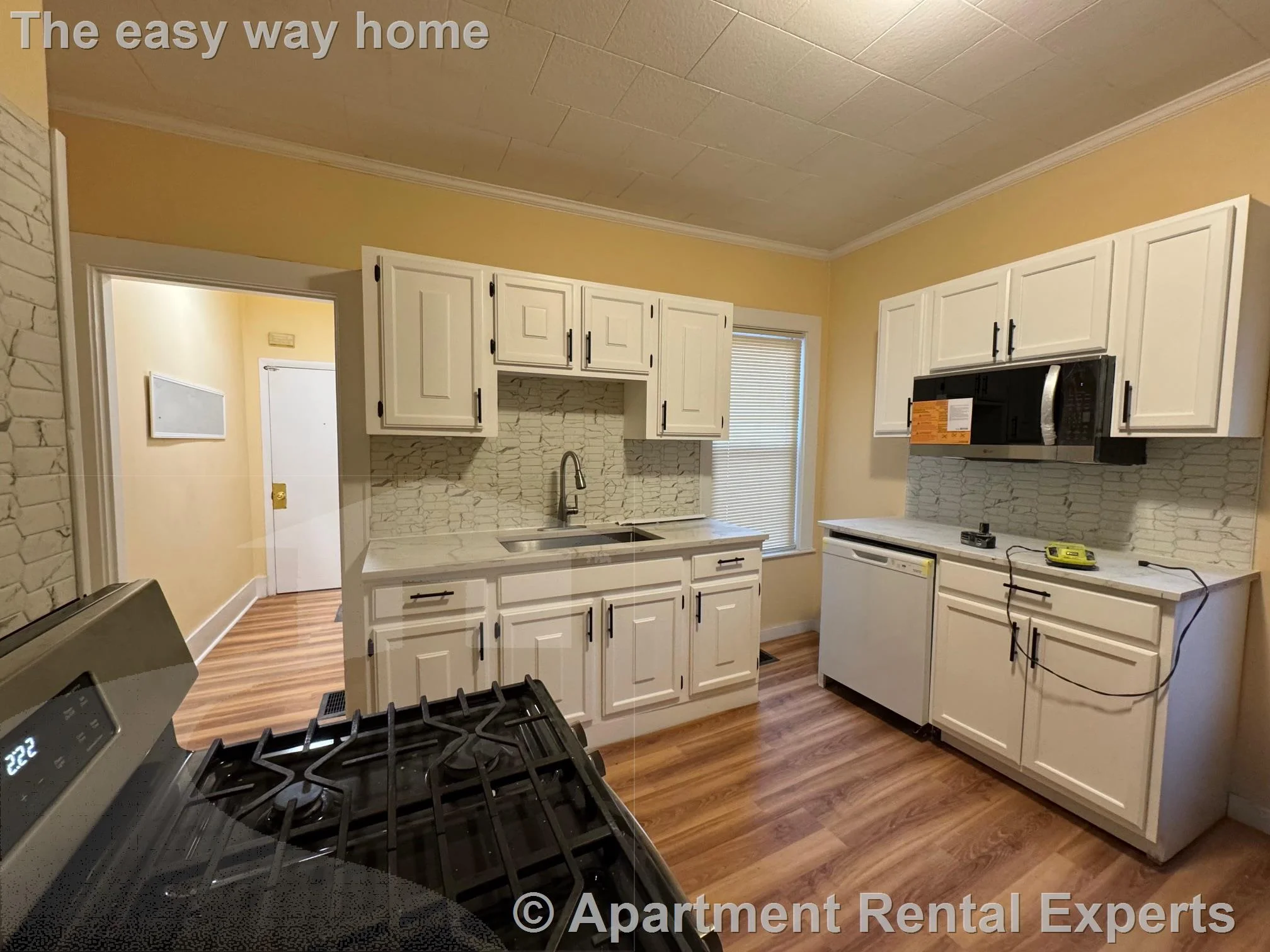 2 bed, 1 bath apartment for rent at 32 Claremon St Unit 1, Davis Square — photo 5 of 10