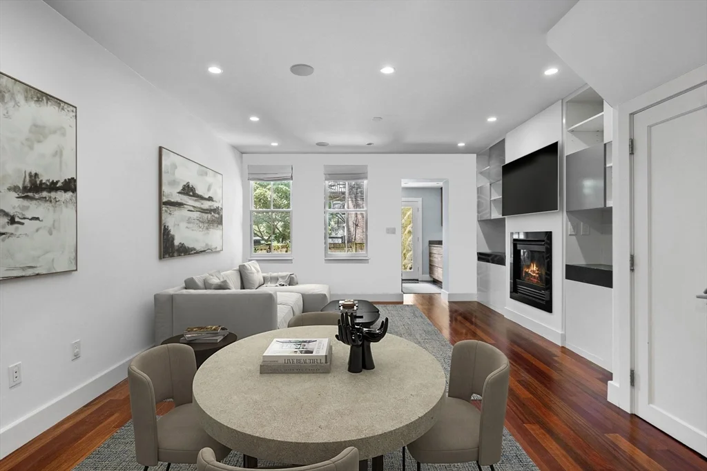 3 bed, 2 bath apartment for rent at 32 Clarendon, South End — photo 3 of 15