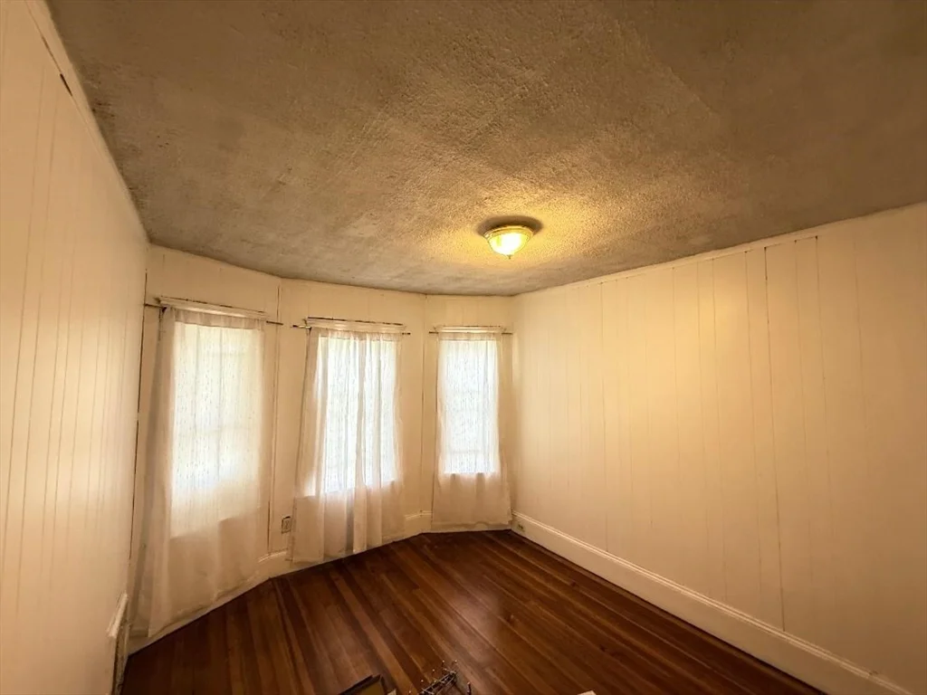 4 bed, 1 bath apartment for rent at 32 Clark St Unit 3, Malden — photo 5 of 12