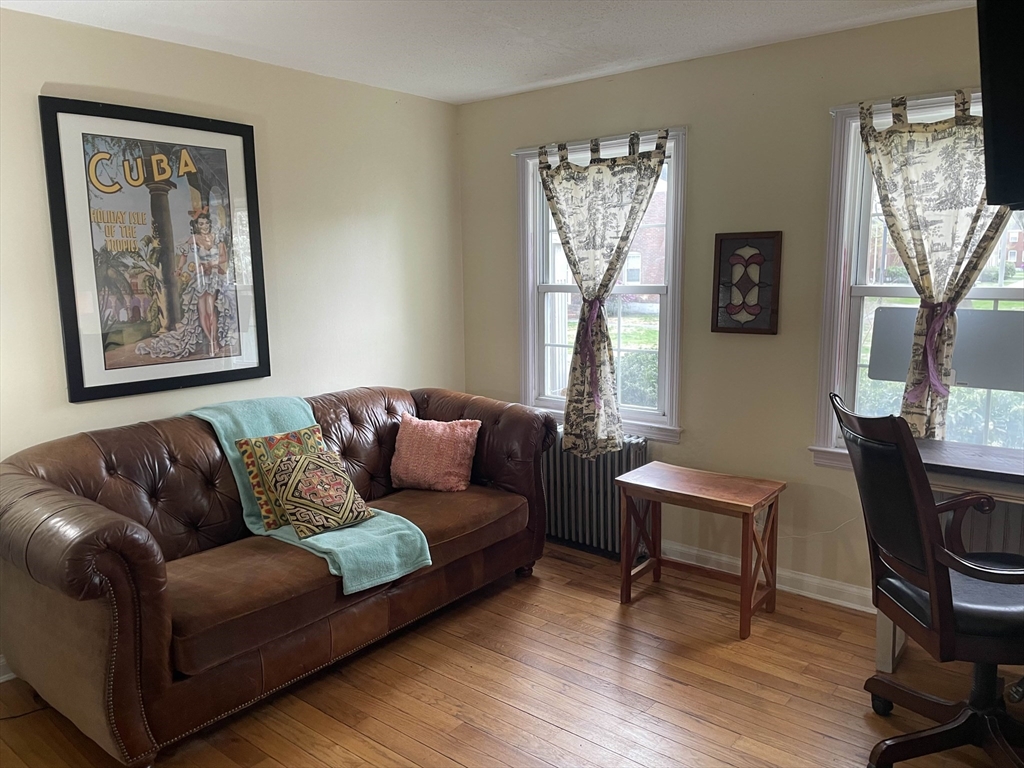 2 bed, 1 bath apartment for rent at 32 Colony Rd Unit 1A, West Springfield — photo 1 of 9