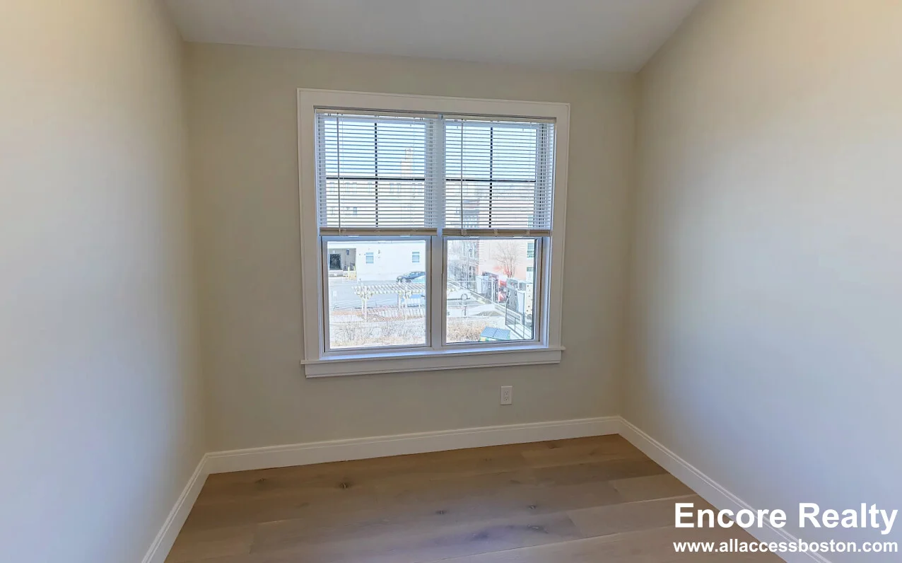 2 bed, 2 bath apartment for rent at 32 Cummins Highway Unit 2, Roslindale — photo 41 of 41