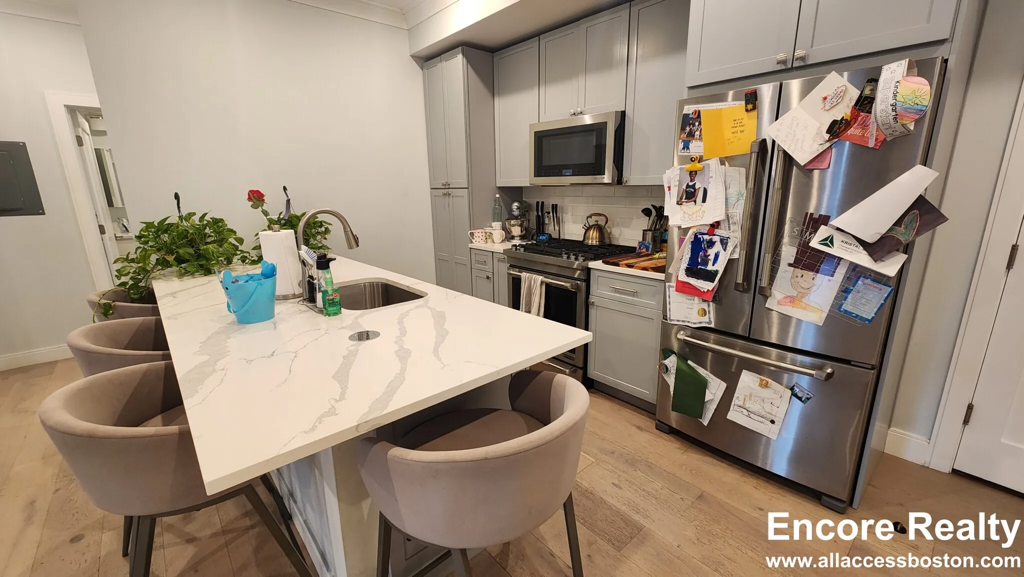 2 bed, 2 bath apartment for rent at 32 Cummins Highway Unit 2, Roslindale — photo 2 of 41