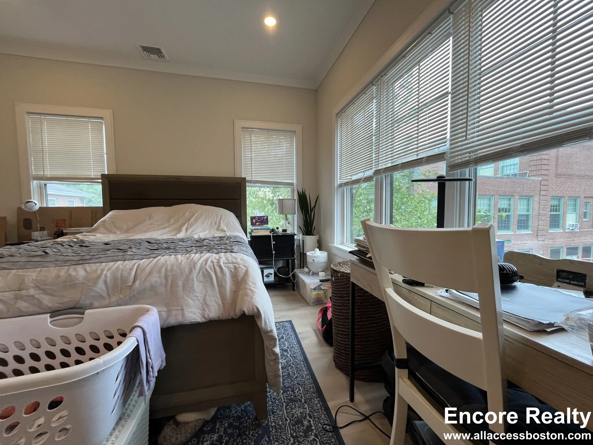 2 bed, 2 bath apartment for rent at 32 Cummins Highway Unit 4, Roslindale — photo 24 of 42
