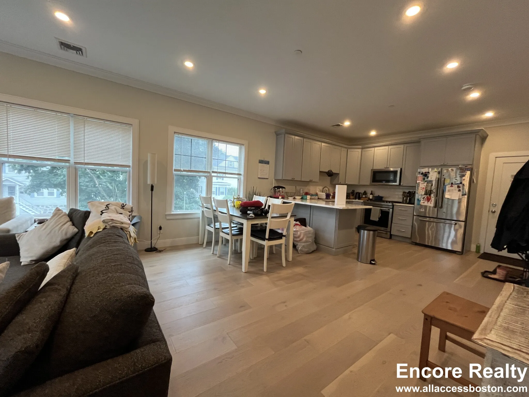 2 bed, 2 bath apartment for rent at 32 Cummins Highway Unit 4, Roslindale — photo 6 of 42