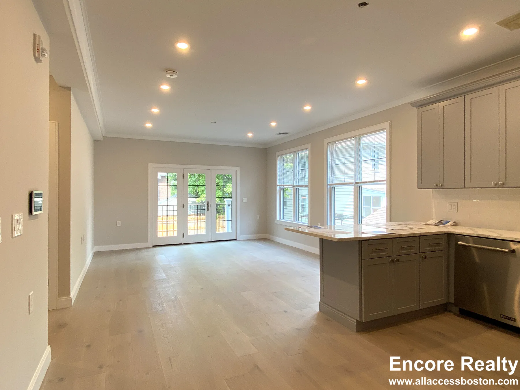 2 bed, 2 bath apartment for rent at 32 Cummins Highway Unit 4, Roslindale — photo 36 of 42
